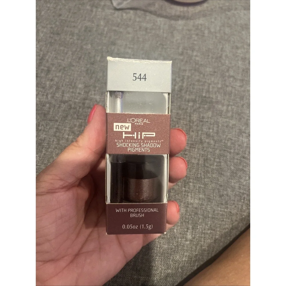 L'Oreal HiP Shocking Eye Shadow Pigments  With brush#544 NEW.